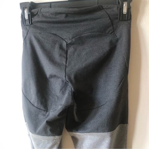 ❤️Gymshark Two-Tone Grey Crossover Waist Leggings Size XS - Picture 6 of 9
